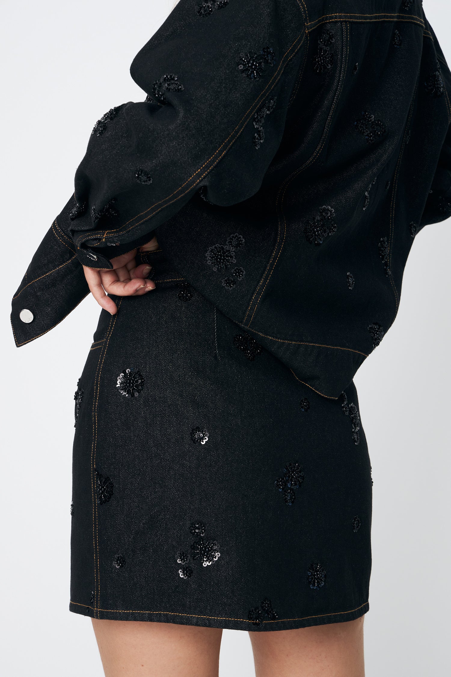 CRAS Pearlycras Skirt Skirt 9007 Faded Black