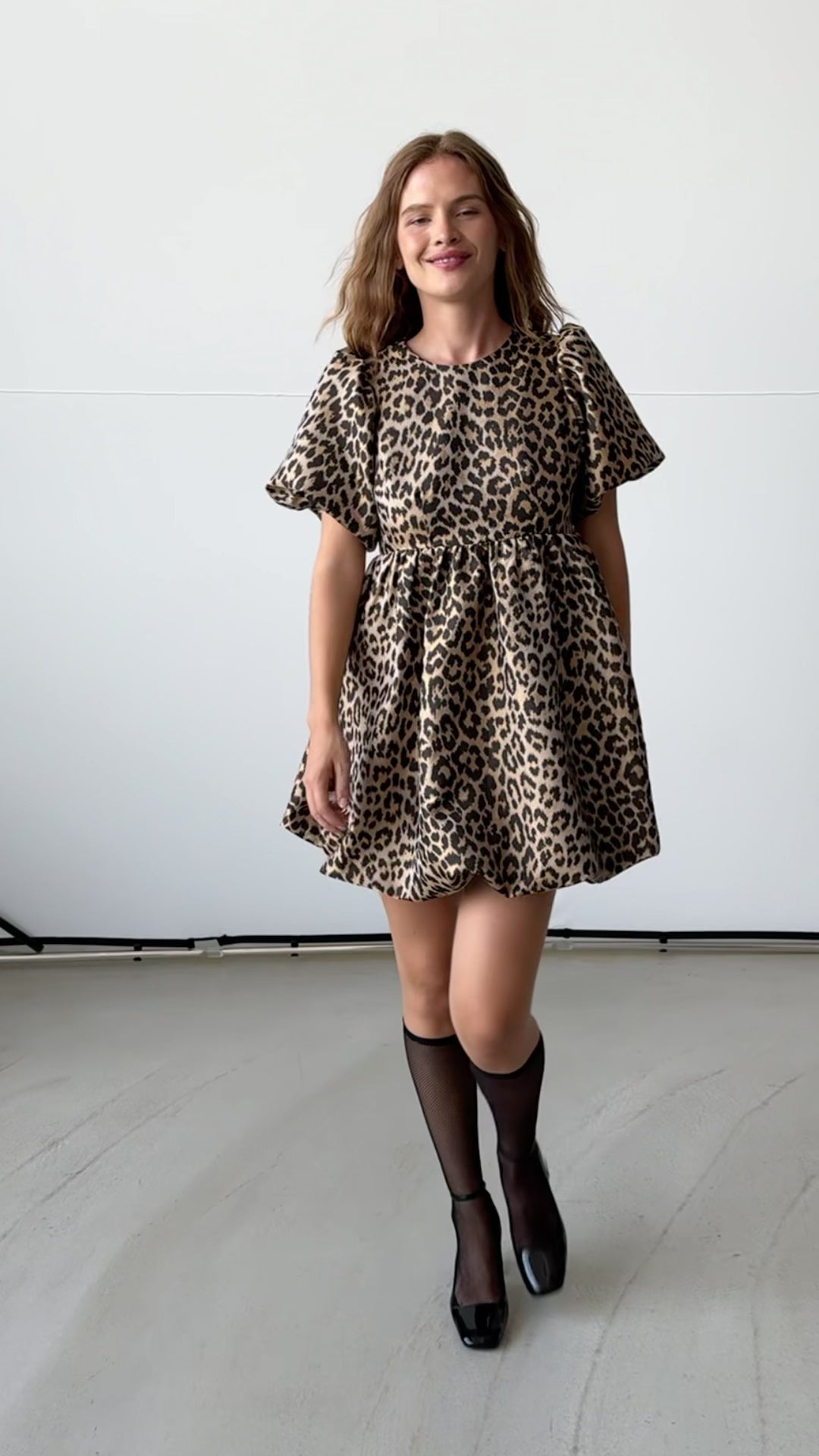 Jamillacras Dress - Leo